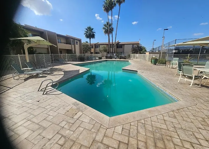 Your Paradise With Pool, Tennis, Gym And Hot Tub Apartament