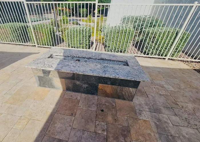 Your Paradise With Pool, Tennis, Gym And Hot Tub Apartament